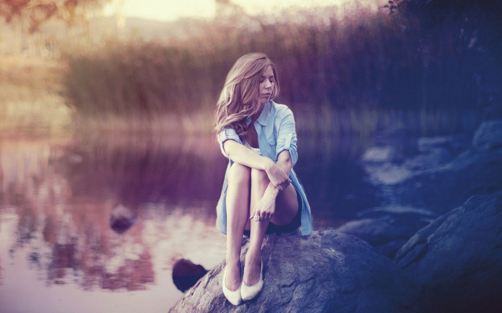 daydreaming-by-the-water-girl-hd-wallpaper-1920x1200-8222
