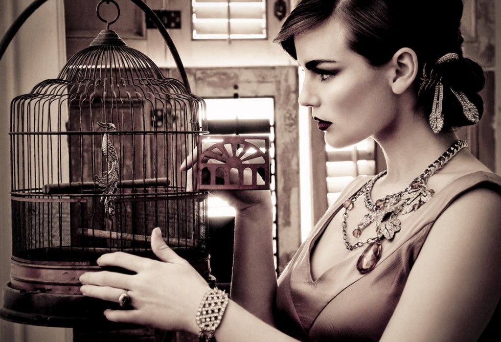 style-fashion-colonial-art-cage-bird-old-school-oldies-vintage-women-photography-ring